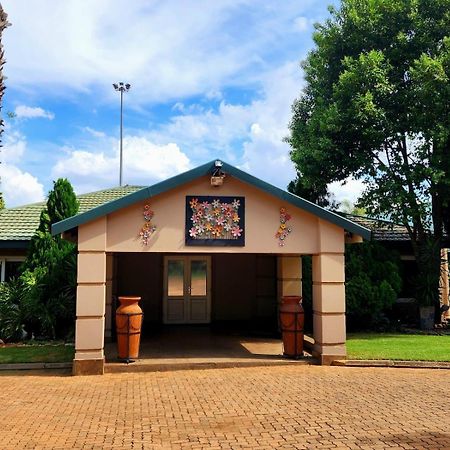 Sunrise Serenity Guest House Lydenburg Extérieur photo